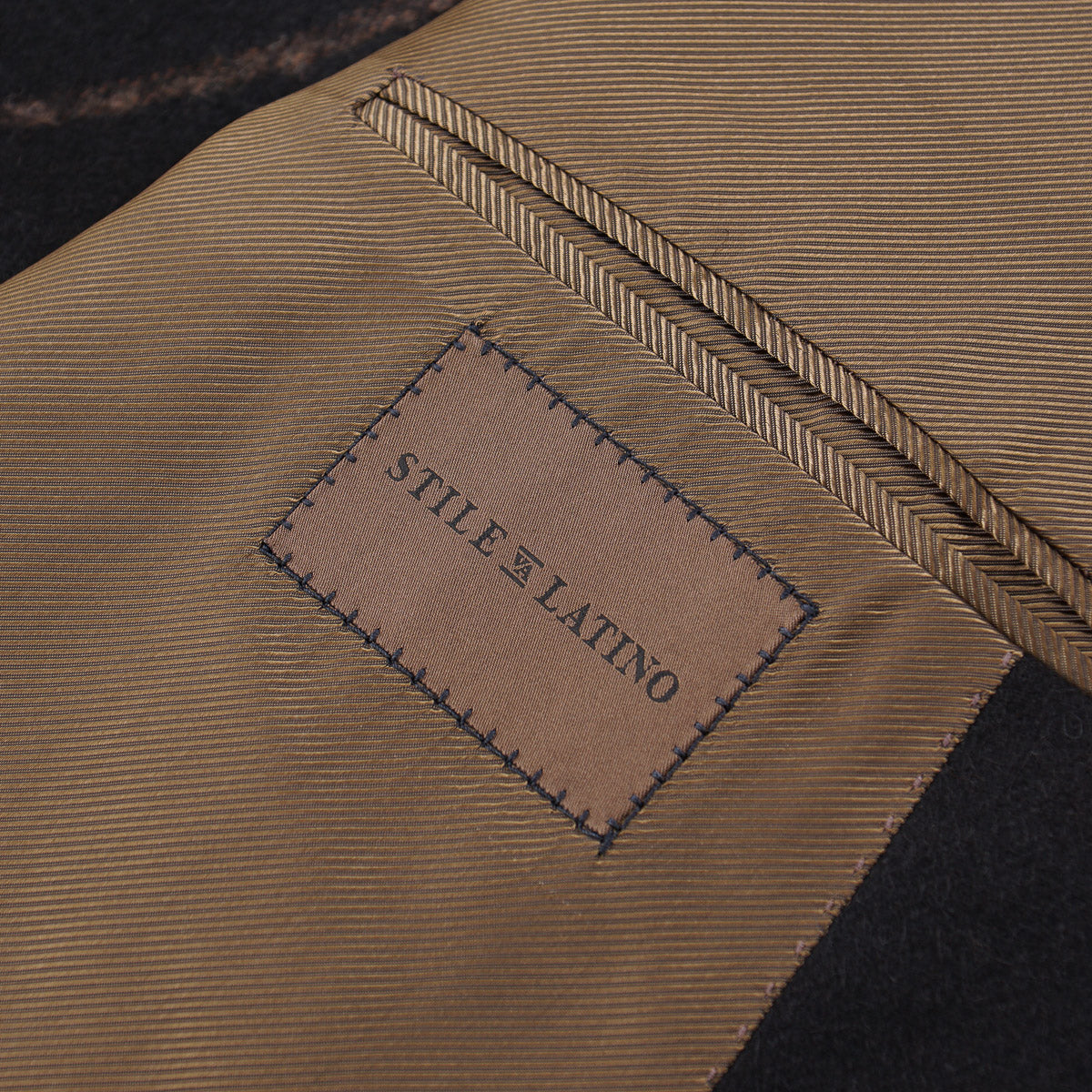 Stile Latino Alpaca and Wool Suit - Image 10