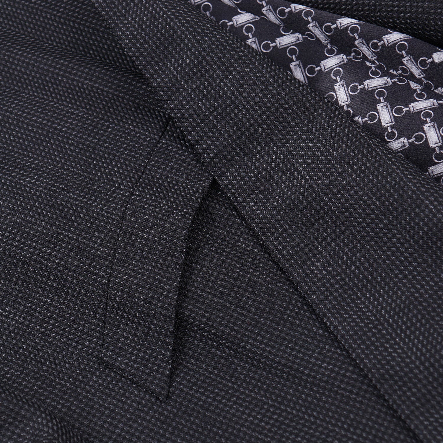 Zilli Herringbone Wool and Silk Suit - Image 6