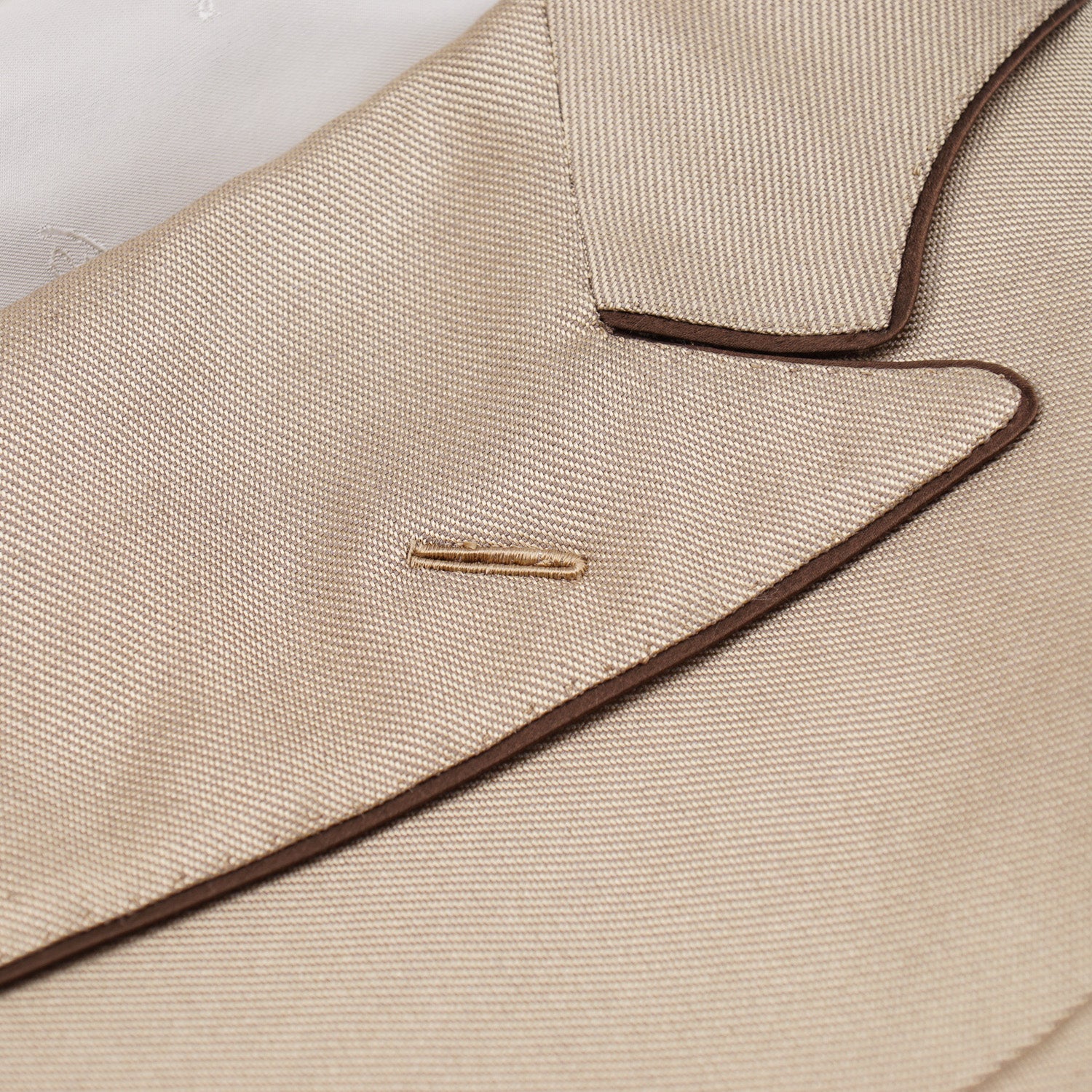 Brioni Gold Silk Dinner Jacket with Peak Lapels - Image 3